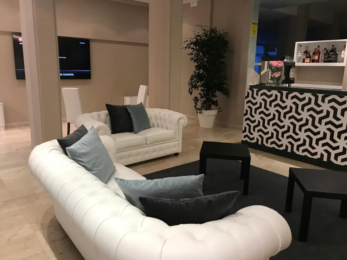 Hotel Airone