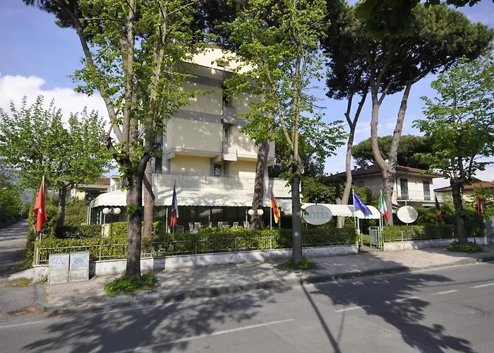 Hotel Airone