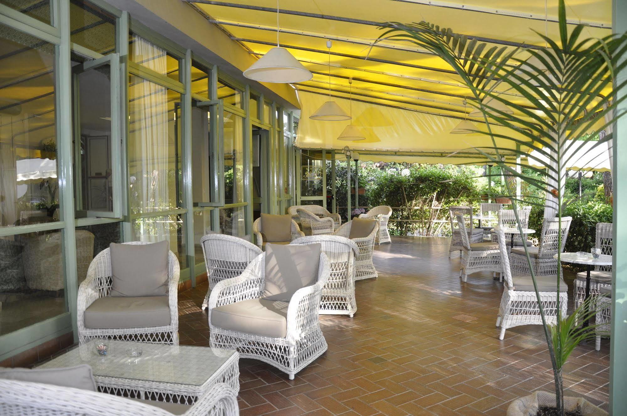 Hotel Airone